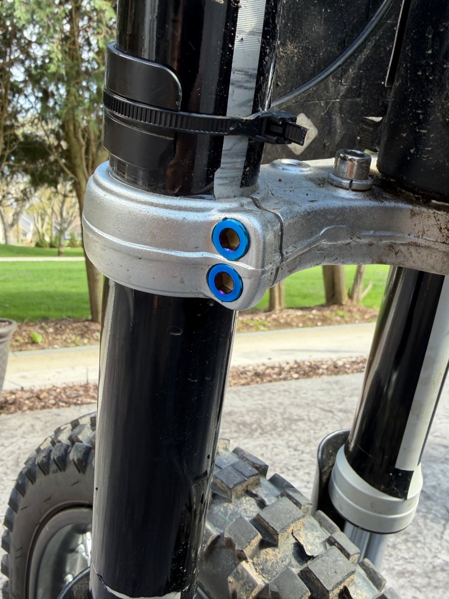 Ebox Lower Triple Clamp Bolts (4pc)